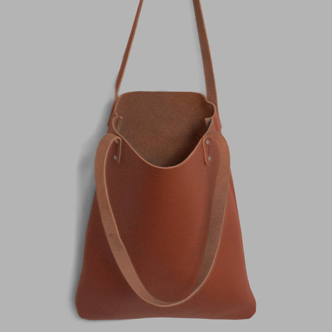 Sturdy Leather Travel Tote